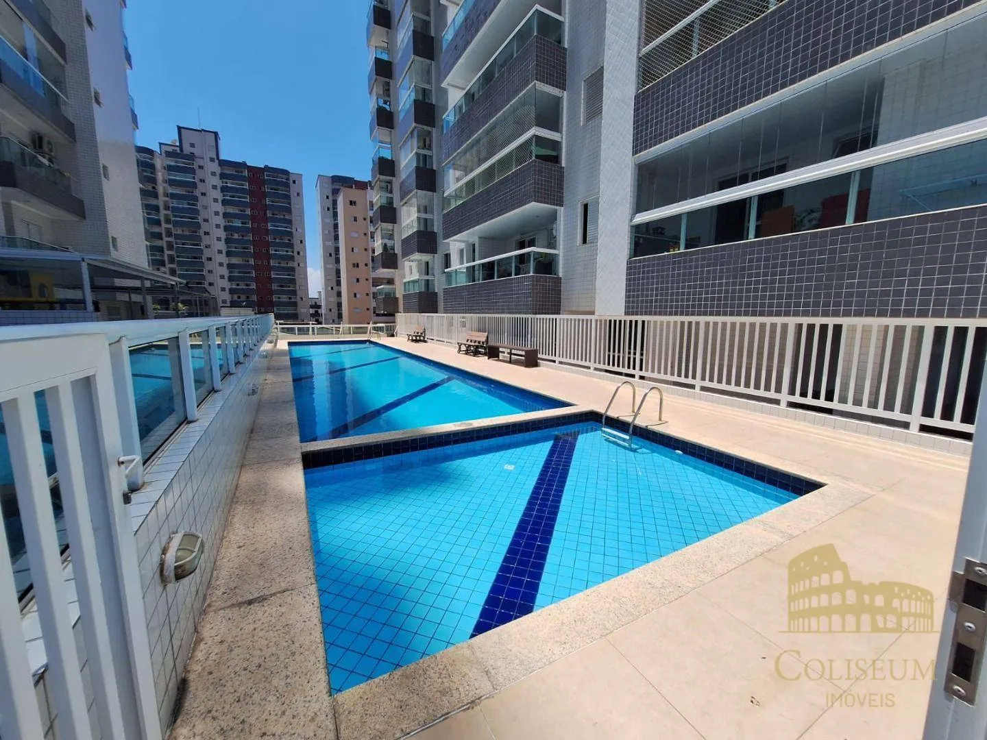 Foto do imóvel Apartamento com 3 dormitórios à venda, 115 m² por R$ 730.000,00 - Vila Assunção - Praia Grande/SP