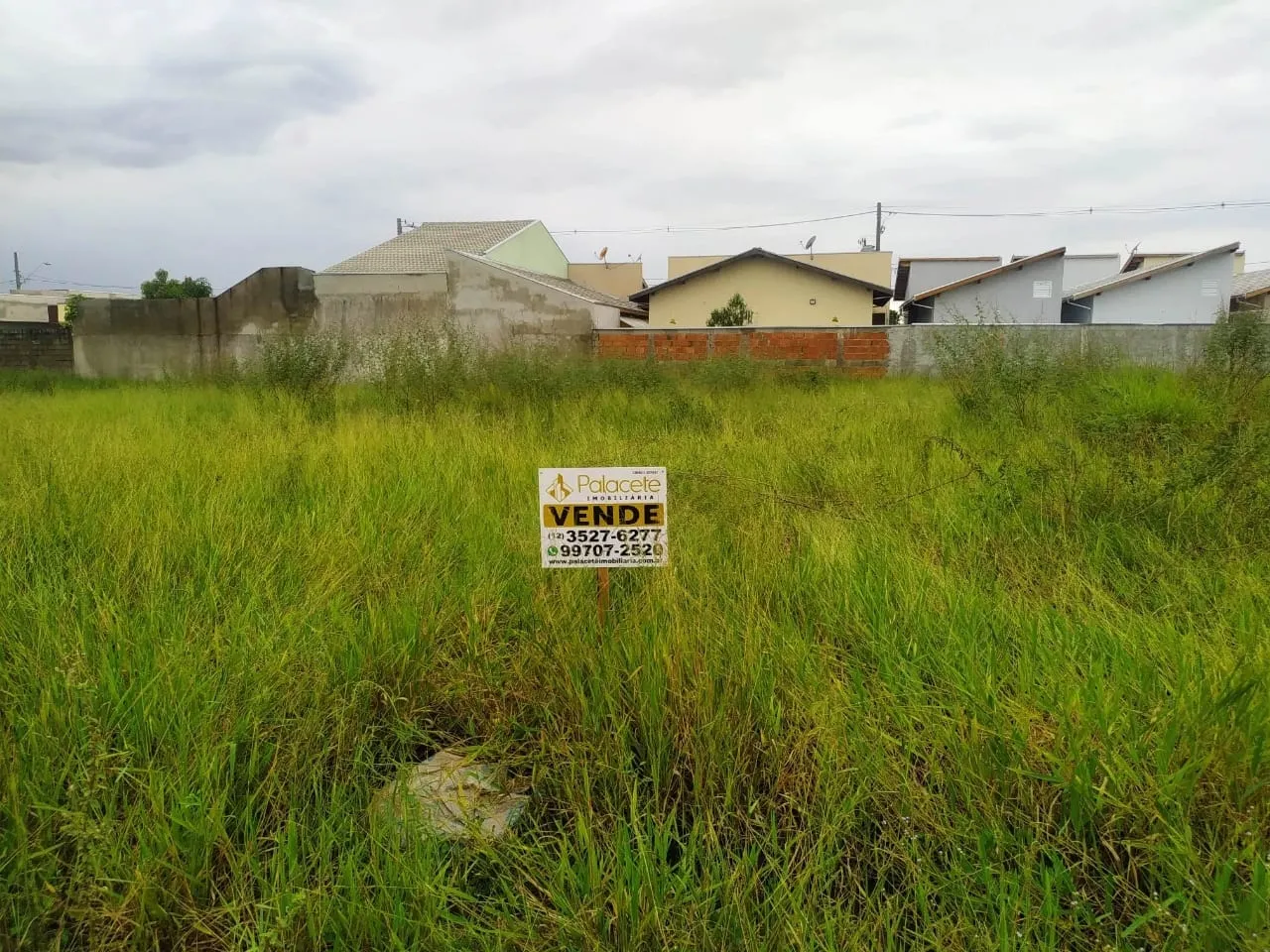 Imagem Terreno à venda 375M², Residencial e Comercial Portal dos Eucaliptos, Pindamonhangaba - SP