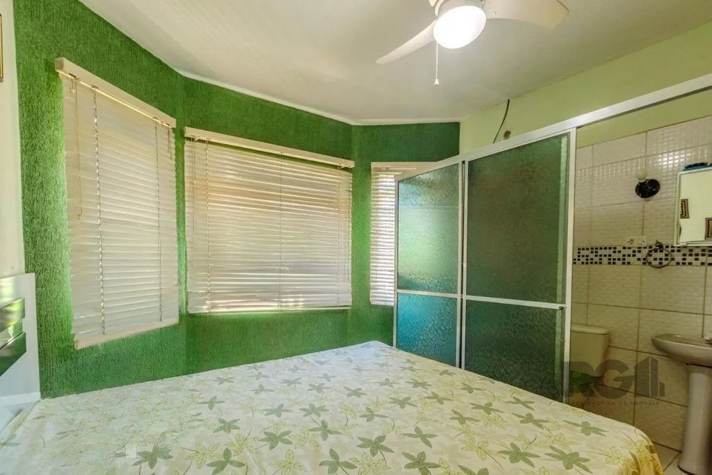 Imagem Casa de 3 dormitórios no bairro Rubem Berta