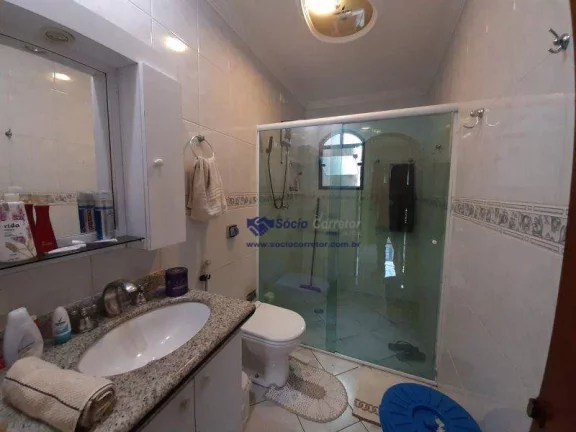 Imagem Sobrado com 3 dormitórios à venda, 174 m por R$ 700.000,00 - Jardim Adriana - Guarulhos/SP