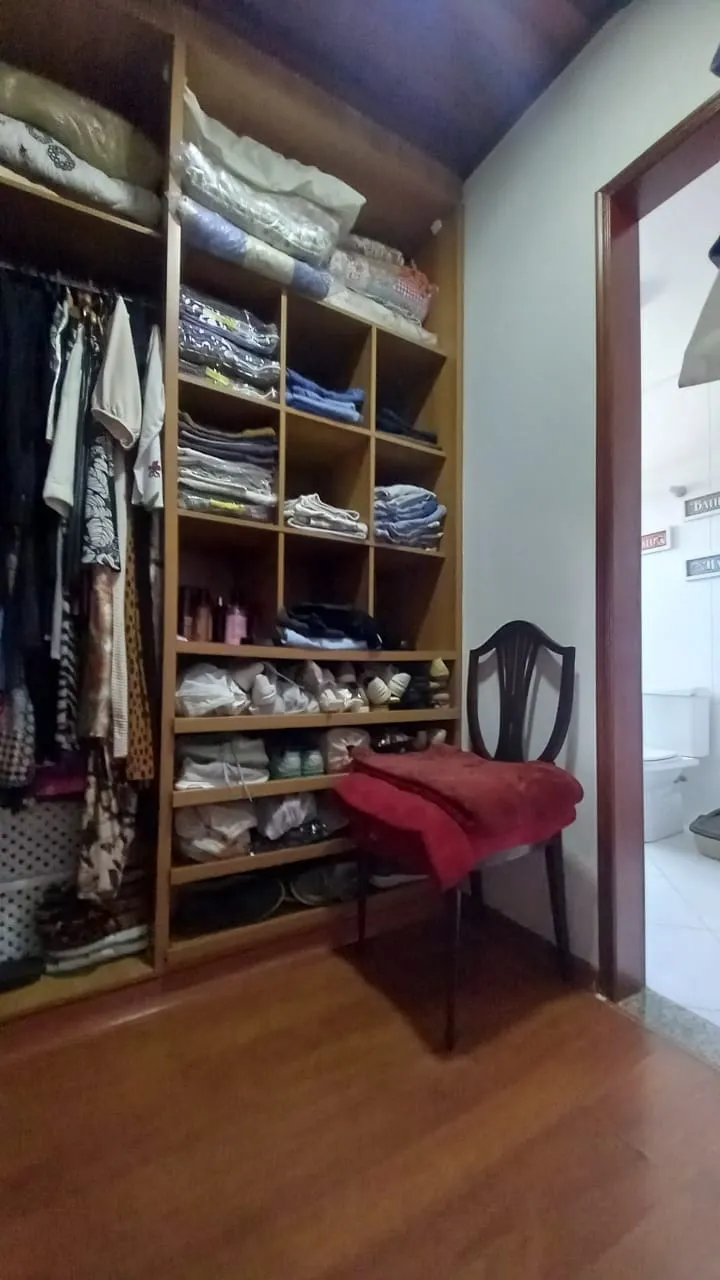 Imagem Casa à venda 4 Quartos, 1 Suite, 250M², Esplanada Independência, Taubaté - SP