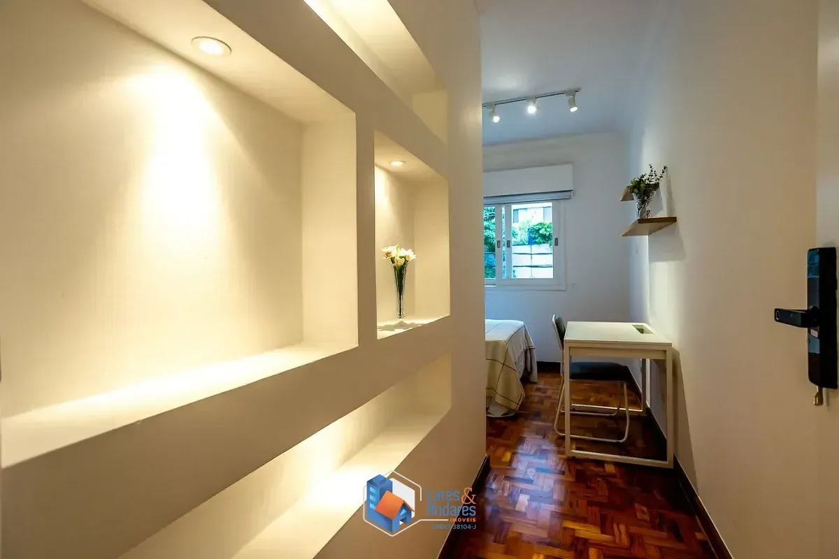 Imagem Apartamento para venda em Pinheiros com 4 quartos, sendo 1 suíte, 121m²