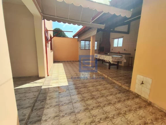 Imagem Casa com 4 dormitórios para alugar por R$ 3.300,00/mês - Jardim Teixeira - Socorro/SP