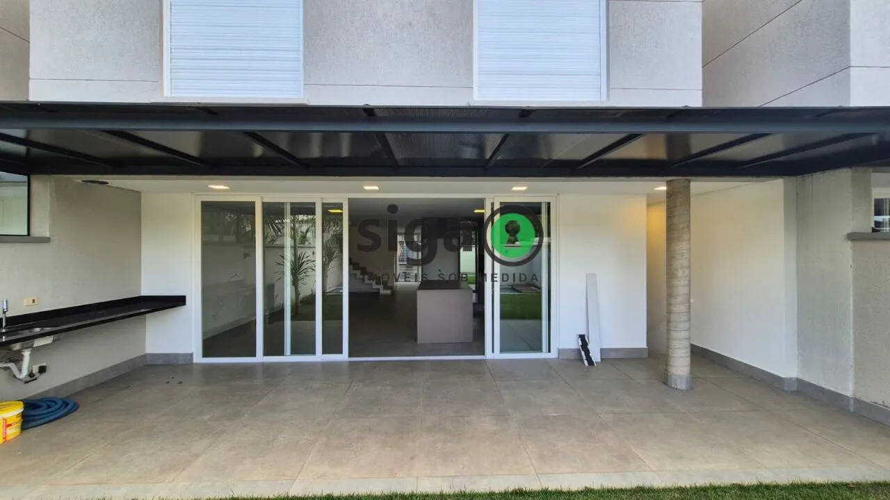 Imagem CASA DE CONDOMINO COM 4 QUARTOS TODAS SUITE COM AMPLO QUINTAL