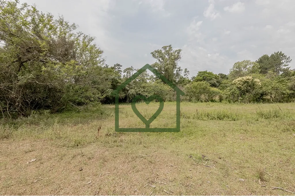 Imagem Descubra uma oportunidade incrível para adquirir um terreno excepcional, localizado na charmosa cid...