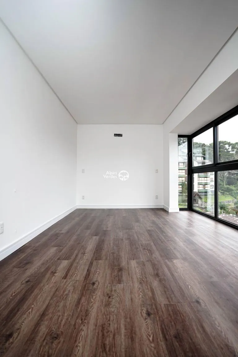 Imagem Vende-se apartamento em Gramado com 2 suites