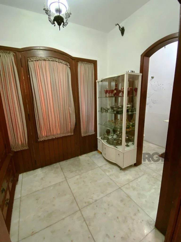 Imagem Casa no Teresópolis de 4 dormitórios e 4 vagas