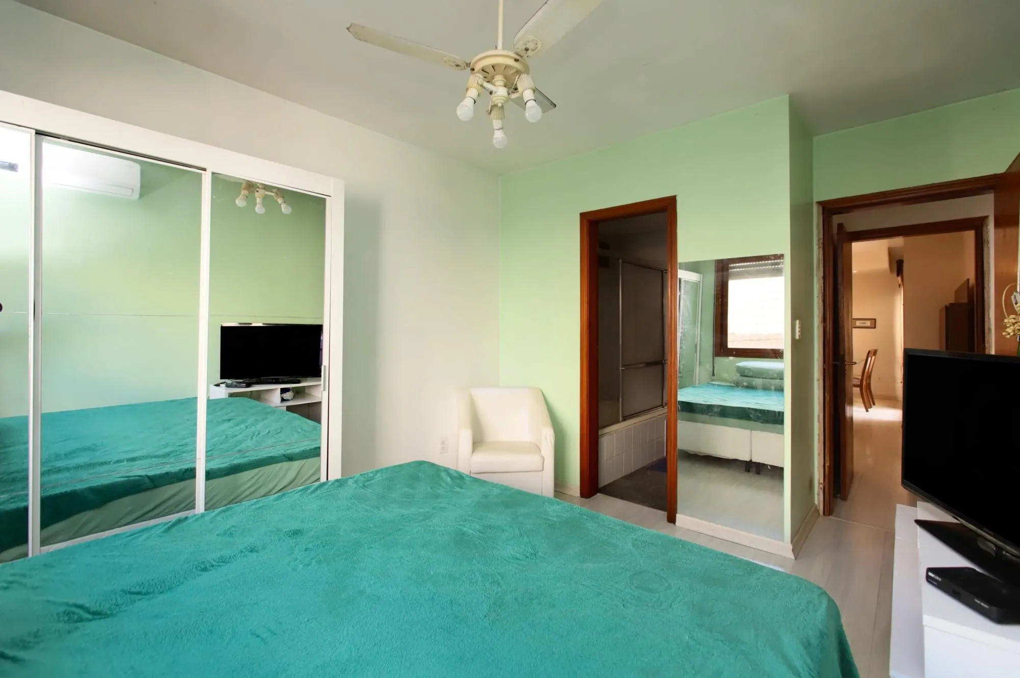 Imagem Bem localizado 03 dorm. Suite, churrasqueira, 01 vaga , Auxiliadora