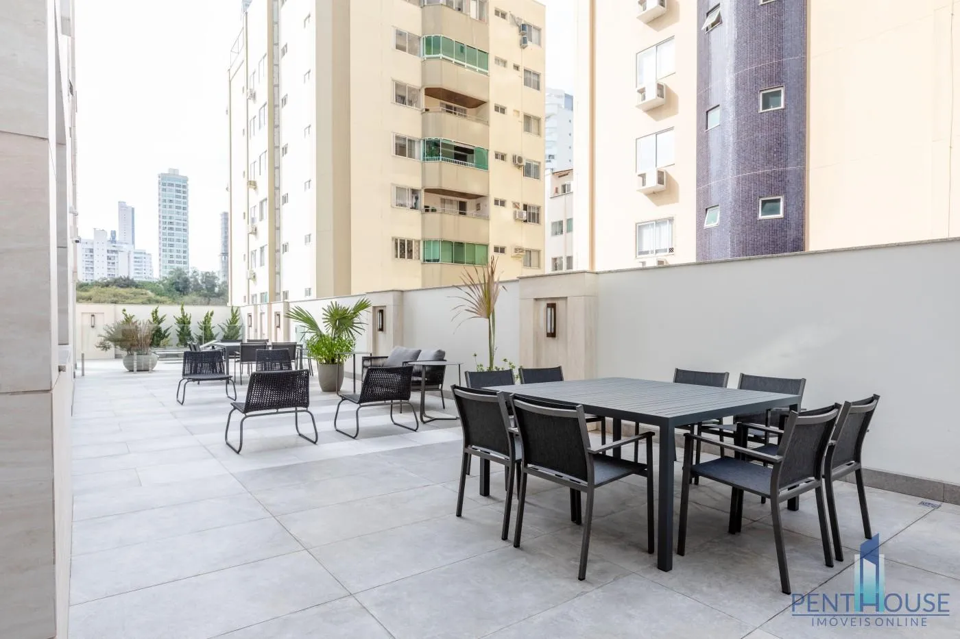 Imagem Apartamento Zona Central para Venda em Balneário Camboriú, CENTRO, 4 dormitórios, 3 suítes, 4 banheiros, 3 vagas