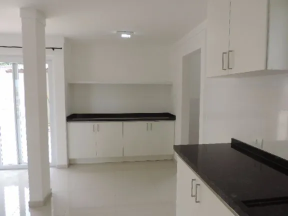 Imagem Casa com 3 Quartos para Alugar, 300 m² em Parque das Palmeiras - Angra dos Reis
