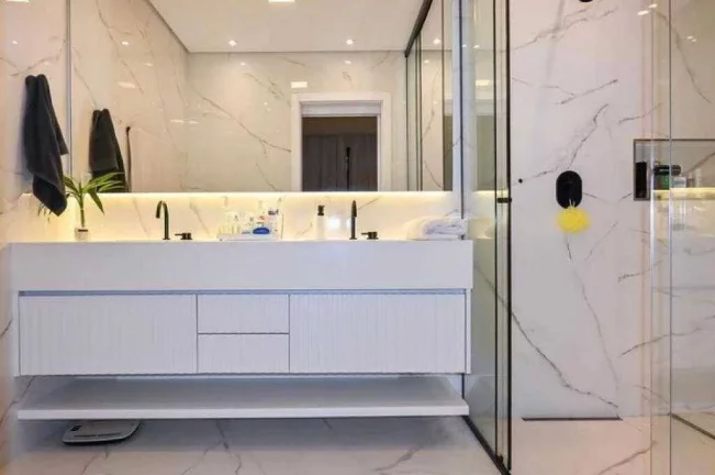 Imagem Sobrado de Alto Padrão com Sustentabilidade e Conforto | 3 Suítes e Área Go