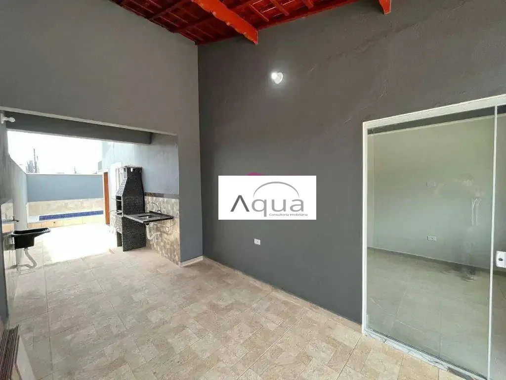 Imagem Casa para Venda em Mongaguá, Florida Mirim, 2 dormitórios, 1 suíte, 2 banheiros, 5 vagas