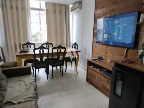 Apartamento á venda com 2 dormitórios 1 suite no Gonzaga em Santos