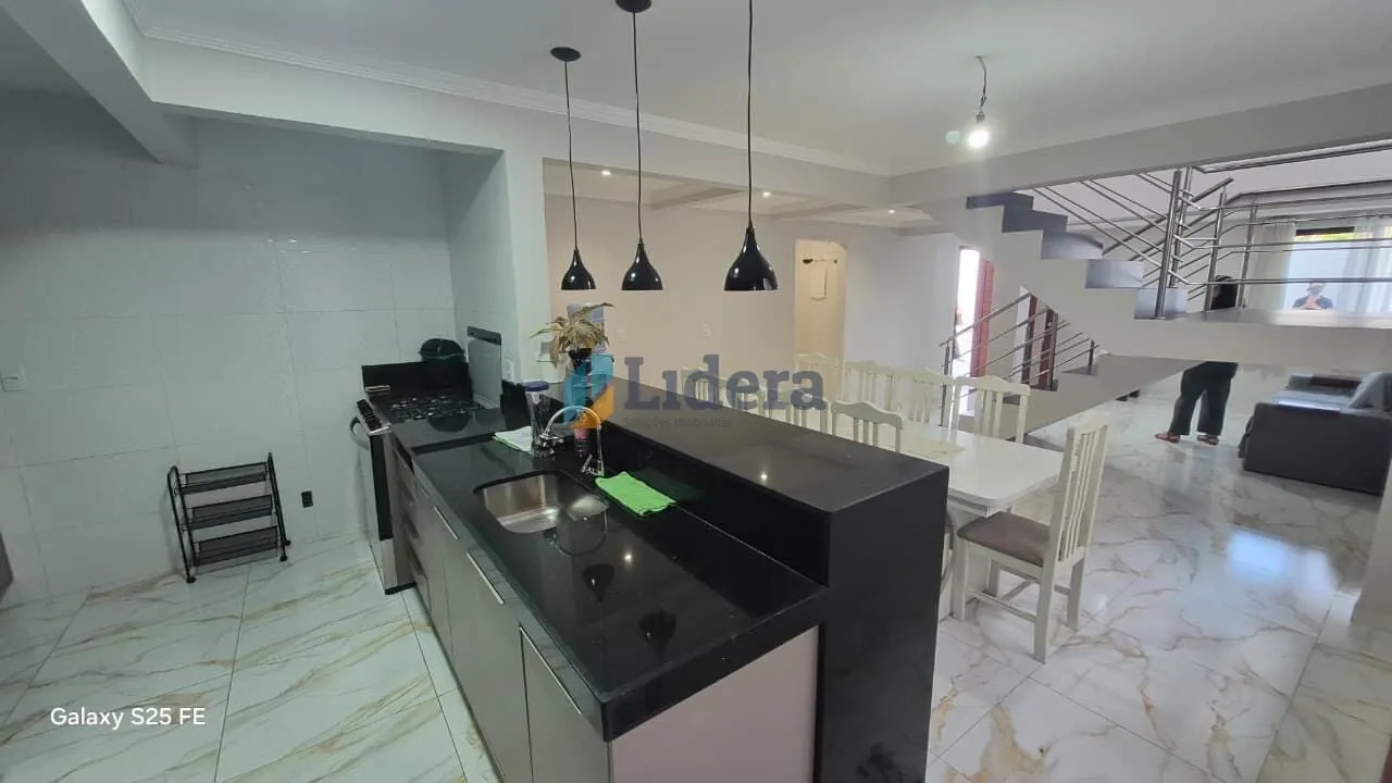 Imagem Casa Alto Padrão próximo a praia - 5 quartos + DCE - Suite com varanda - em Bessa, João Pessoa/PB