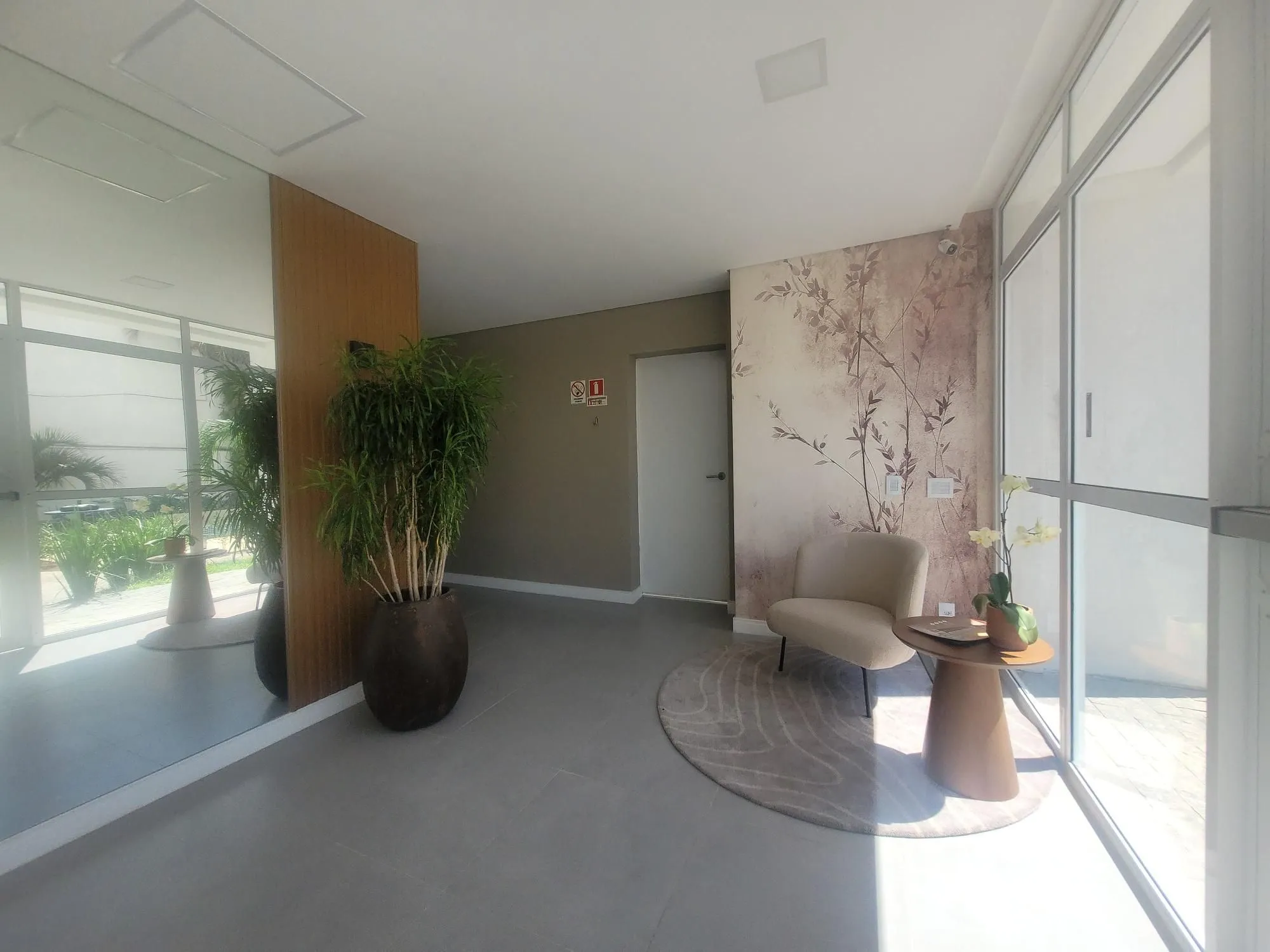 Imagem Excelente apartamento 3 dormitórios com 2 vagas próximo PUC-RS