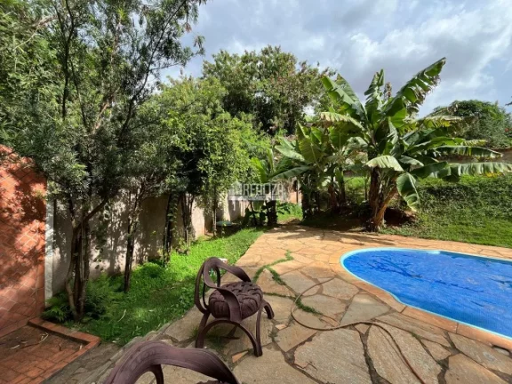Imagem Casa com piscina e varanda no bairro Boa Vista, Uberaba