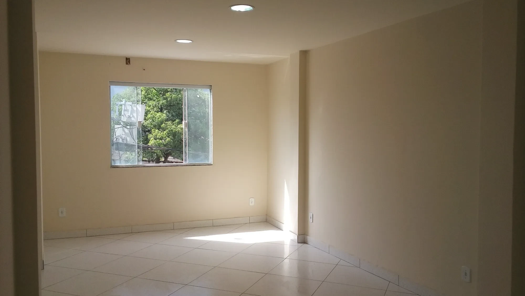 Imagem Sala Comercial para Alugar, 35 metros em Lote XV - Belford Roxo