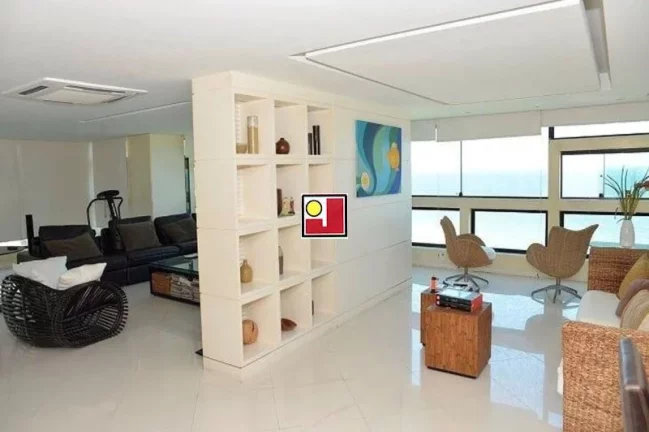 Imagem Vendo AlfaQuality, frontal mar, Praia da Barra, 247m², 3sts, 4 vagas, nascente, alto, segurança, ônibus, clube, tênis, ginásio, piscina, futebol, skat