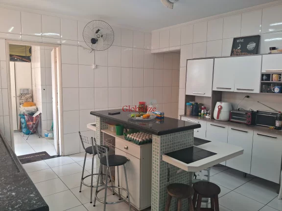 Imagem Belo apartamento em Santos de frente no bairro do Campo Grande com 3 dormitórios e com sacada por R$ 640.000,00.
