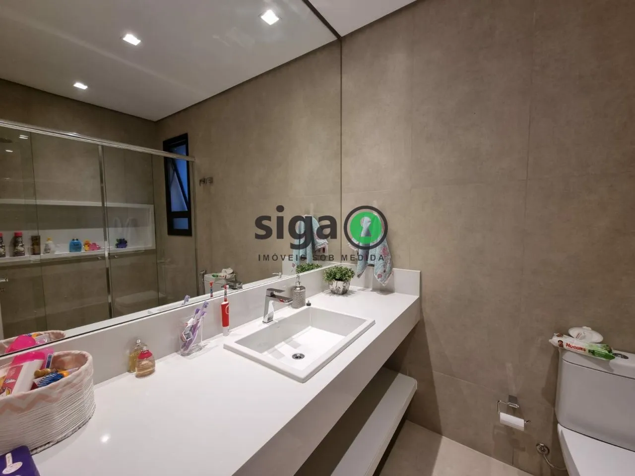 Imagem JARDIM PAULISTA: CASA COM 4 SUÍTES - 4 VAGAS - 415M²
