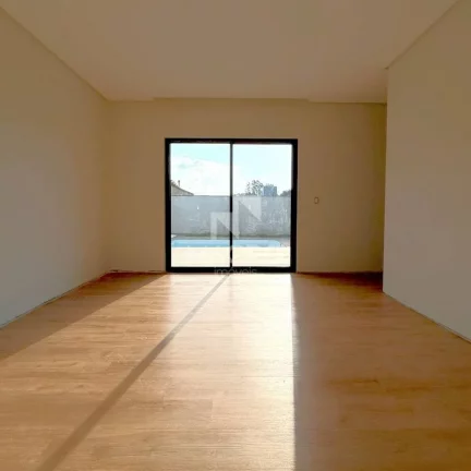 Imagem Casa Estilo Clássica | Lot. Montreal | Três Rios do Norte | 3 quartos (1 suíte + 2 demi) | 152m²