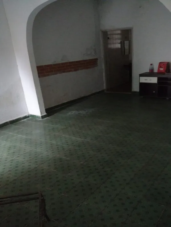 Imagem Sobrado à venda em São Caetano do Sul-SP, bairro Cerâmica: 2 quartos, 1 banheiro, 1 vaga e 160m². Aproveite!