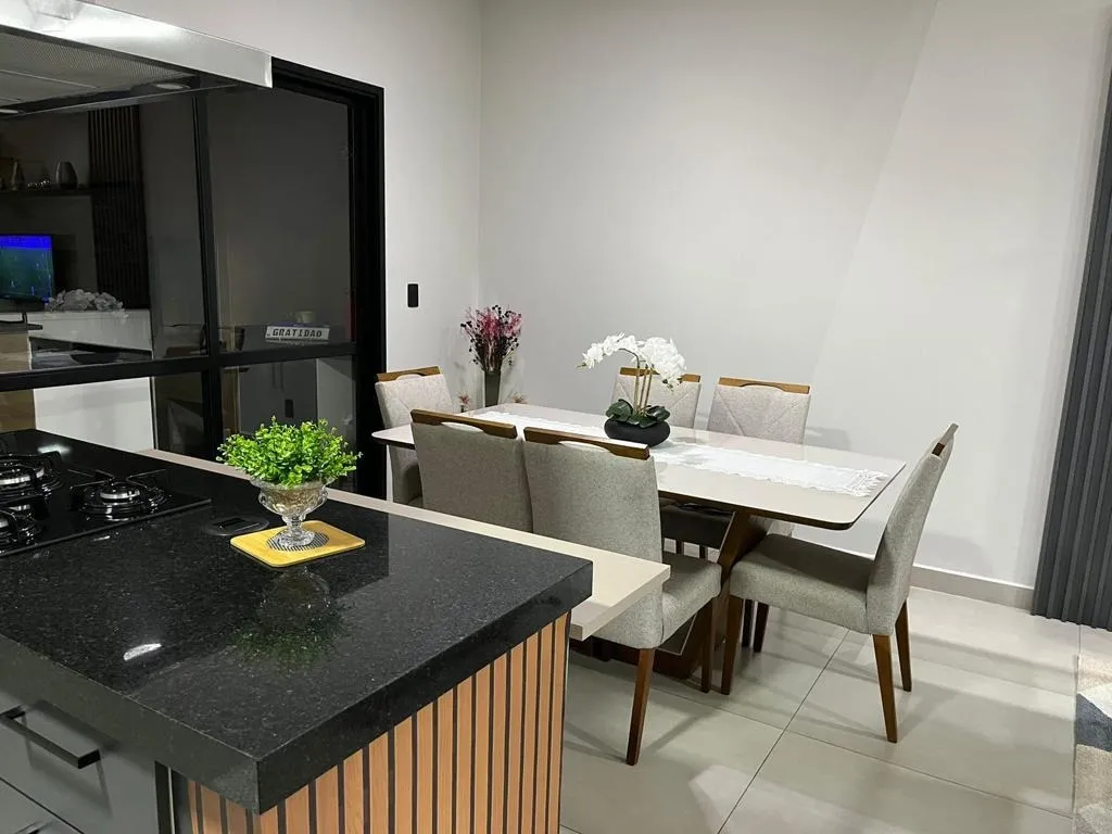 Imagem "Sobrado Exclusivo no Horto Florestal Villagio: Luxo, Espaço e Conforto em Um Só Lugar"