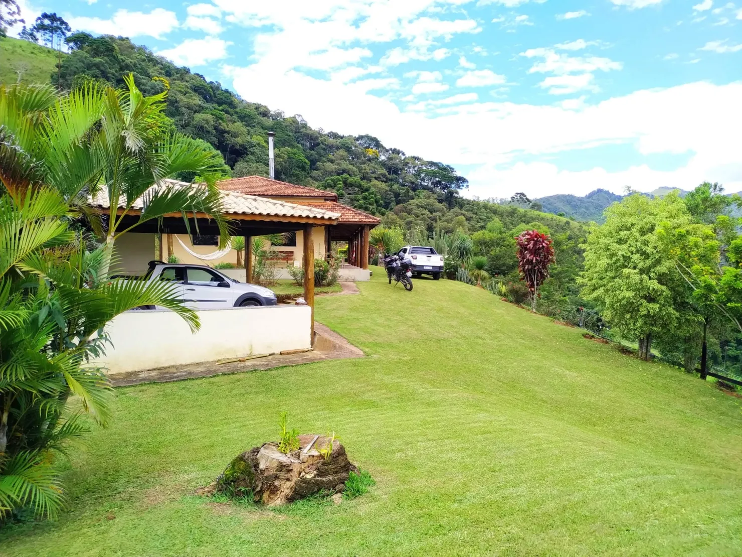 Imagem Chácara à venda 3 Quartos, 1 Suite, 1 Vaga, 121000M², Bairro dos Macacos, Silveiras - SP