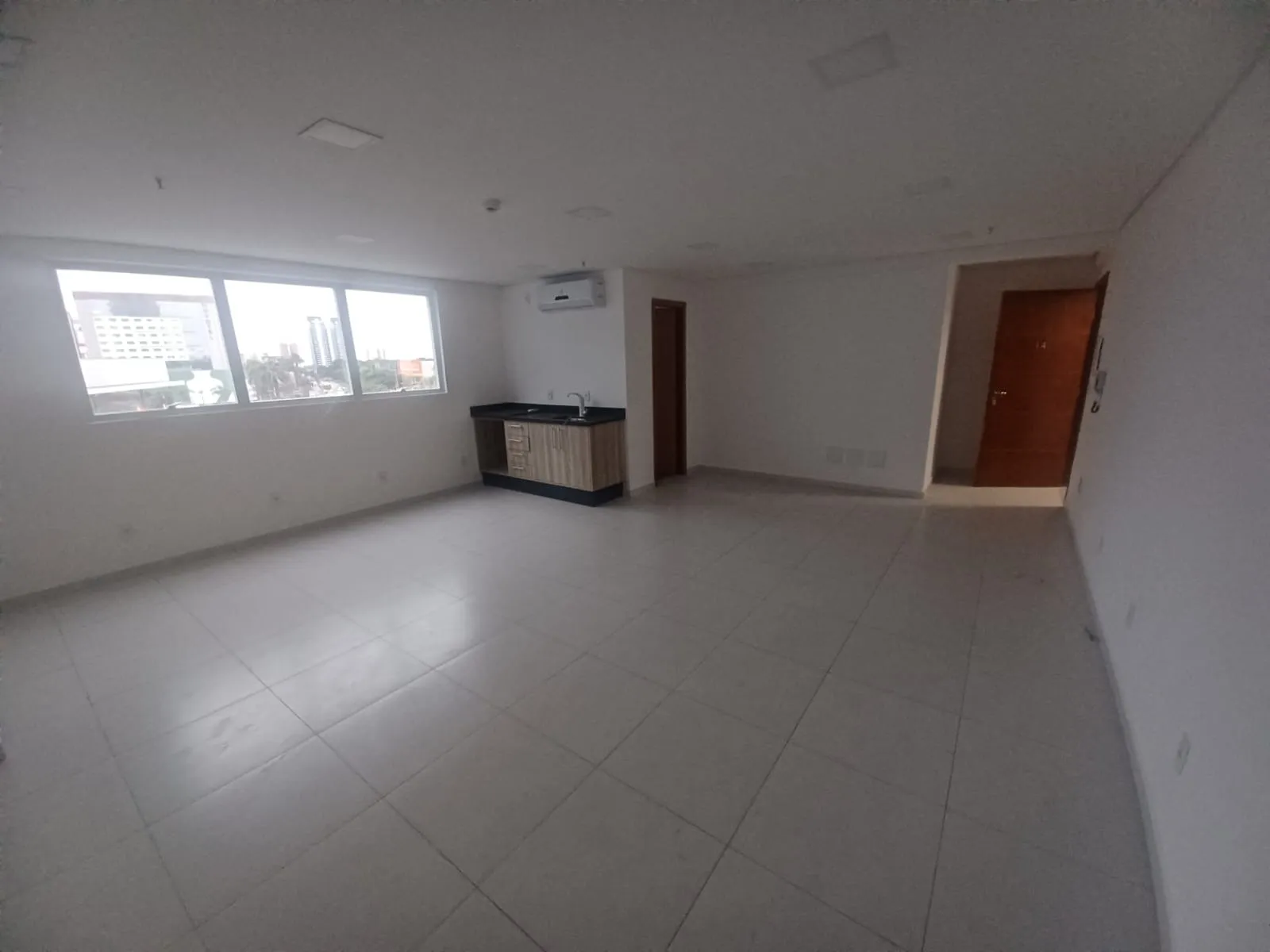 Foto do imóvel Ótima Sala Comercial no Dubai Business Center! em PARQUE CAMPOLIM, SOROCABA - SP