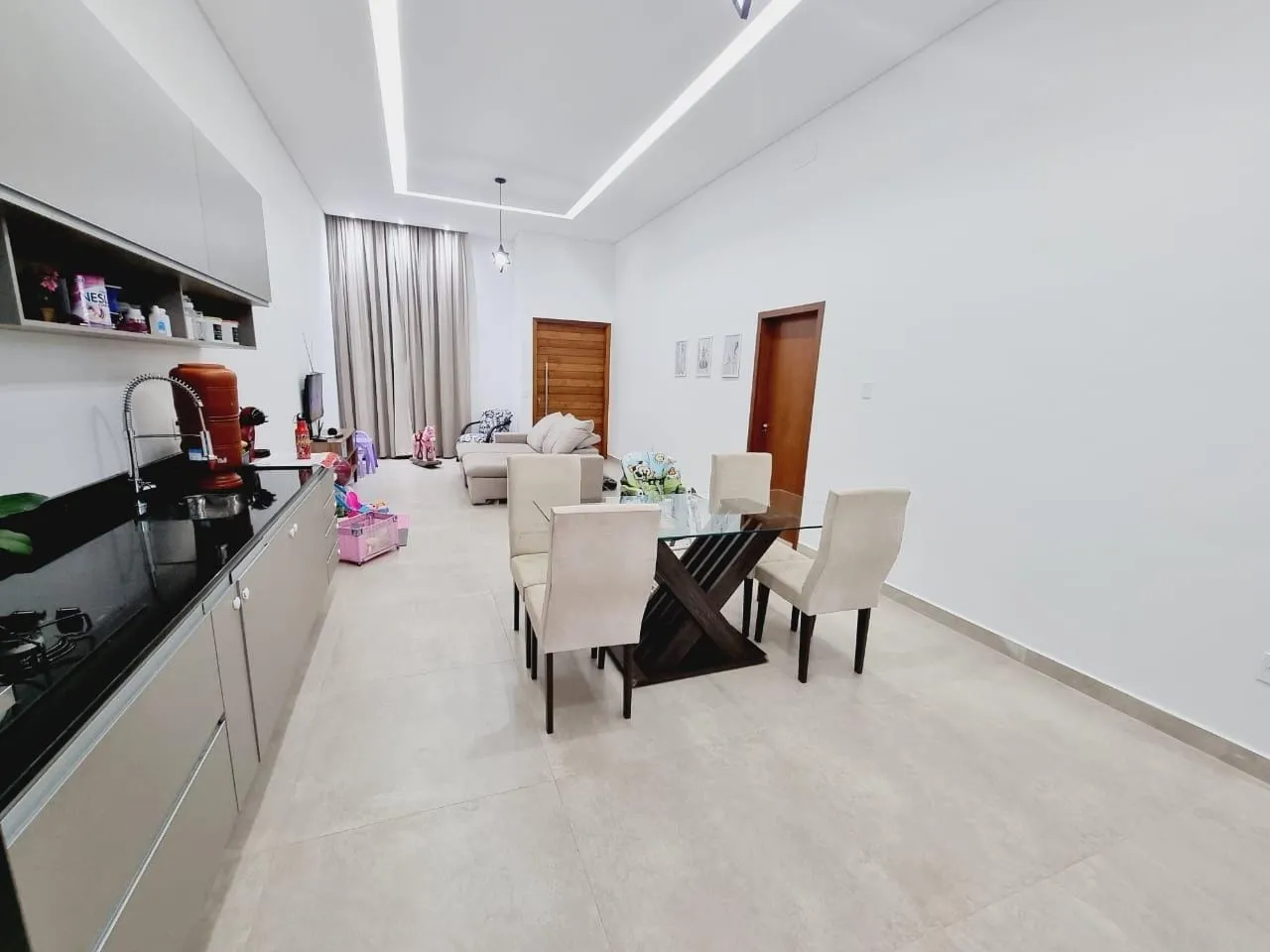 Imagem Casa à venda 3 Quartos, 1 Suite, 4 Vagas, 300M², Parque São Luís, Taubaté - SP | Residencial Jatobá