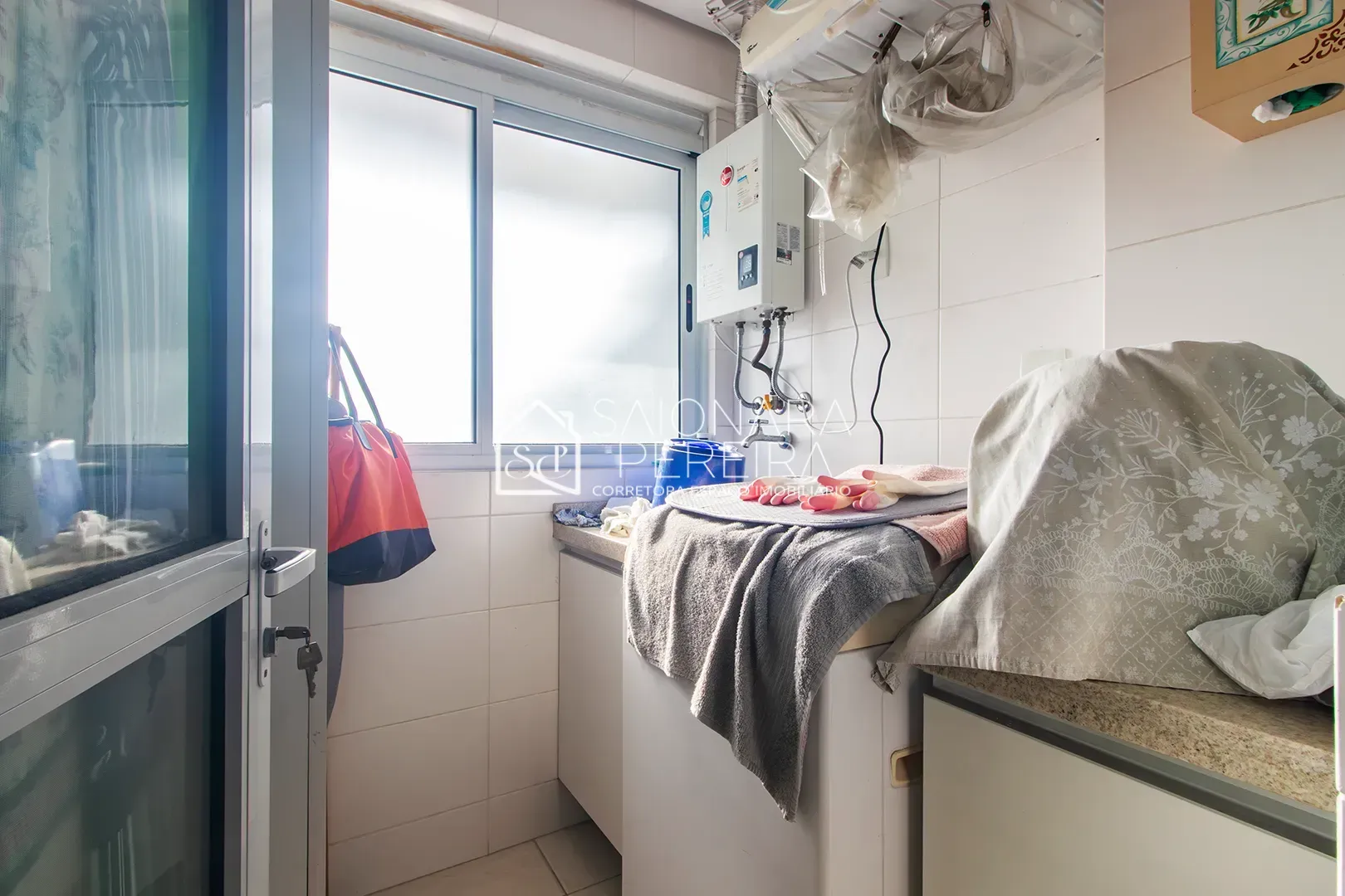 Imagem Apartamento à venda no bairro Campinas, São José - 2 dormitórios com varanda gourmet