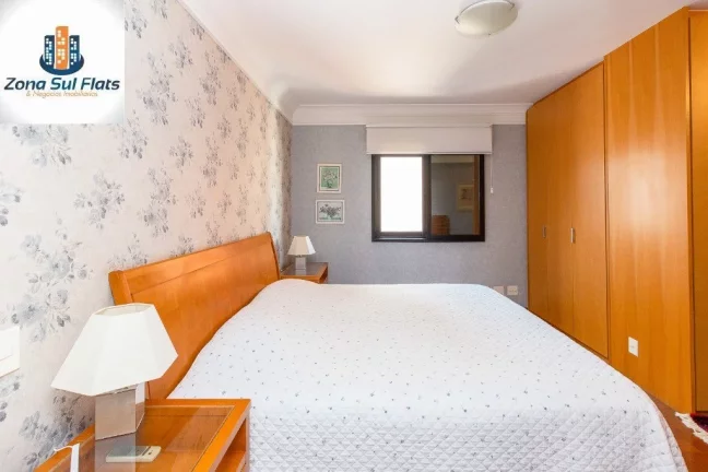 Imagem Apartamento Alto Padrão à Venda Em Moema Com 3 Suítes e 4 Vagas