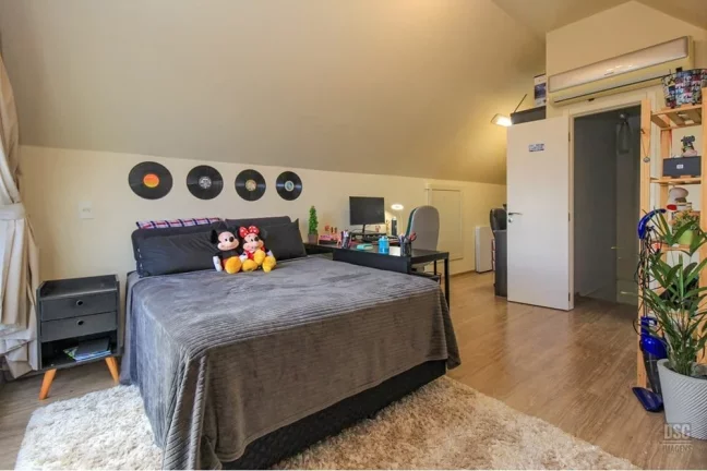 Imagem Casa em Condomínio para venda no bairro Teresópolis em Porto Alegre