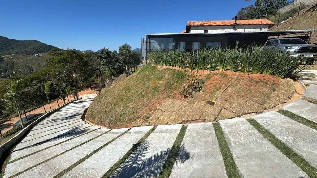 Foto do imóvel Casa em Condomínio para Venda em Teresópolis / em Estrada Maria da Prata