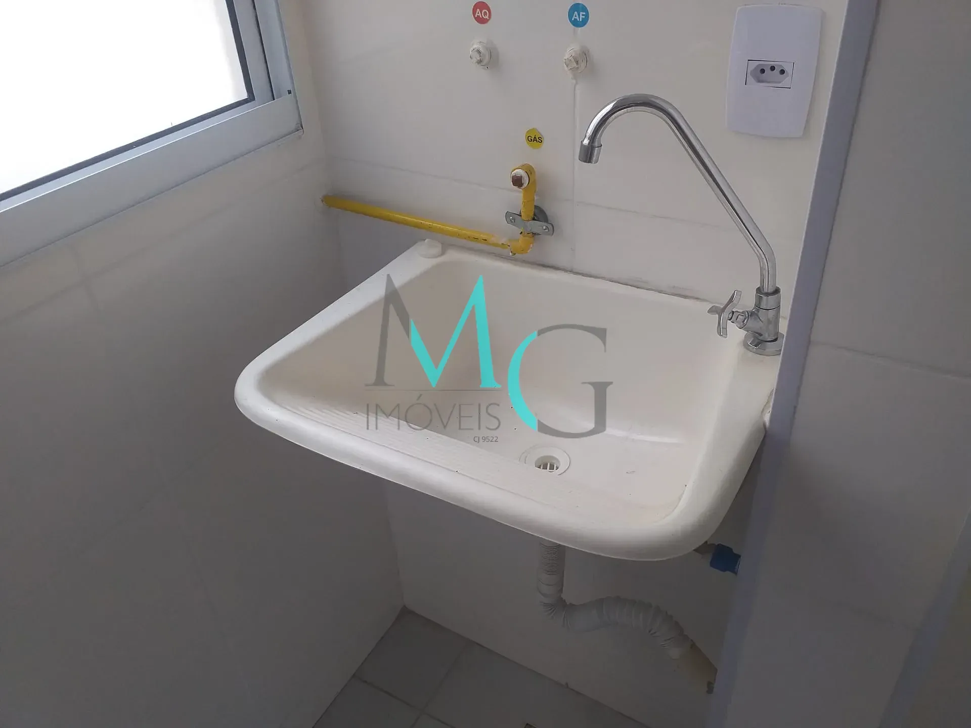 Imagem Apartamento 2 Quartos, 41,19m² por R$ 159.000,00 no Condomínio Cedro Rosa, Inhoaíba, RJ