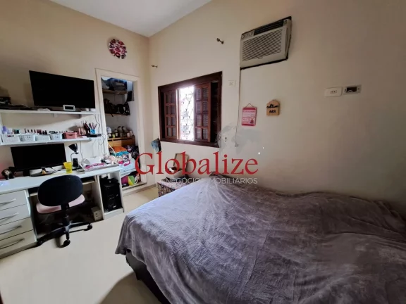 Imagem Sobrado à venda com 118m², 3 quartos, 2 suítes, 2 vagas, churrasqueira por R$1015.000,00 no Boqueirão em Santos