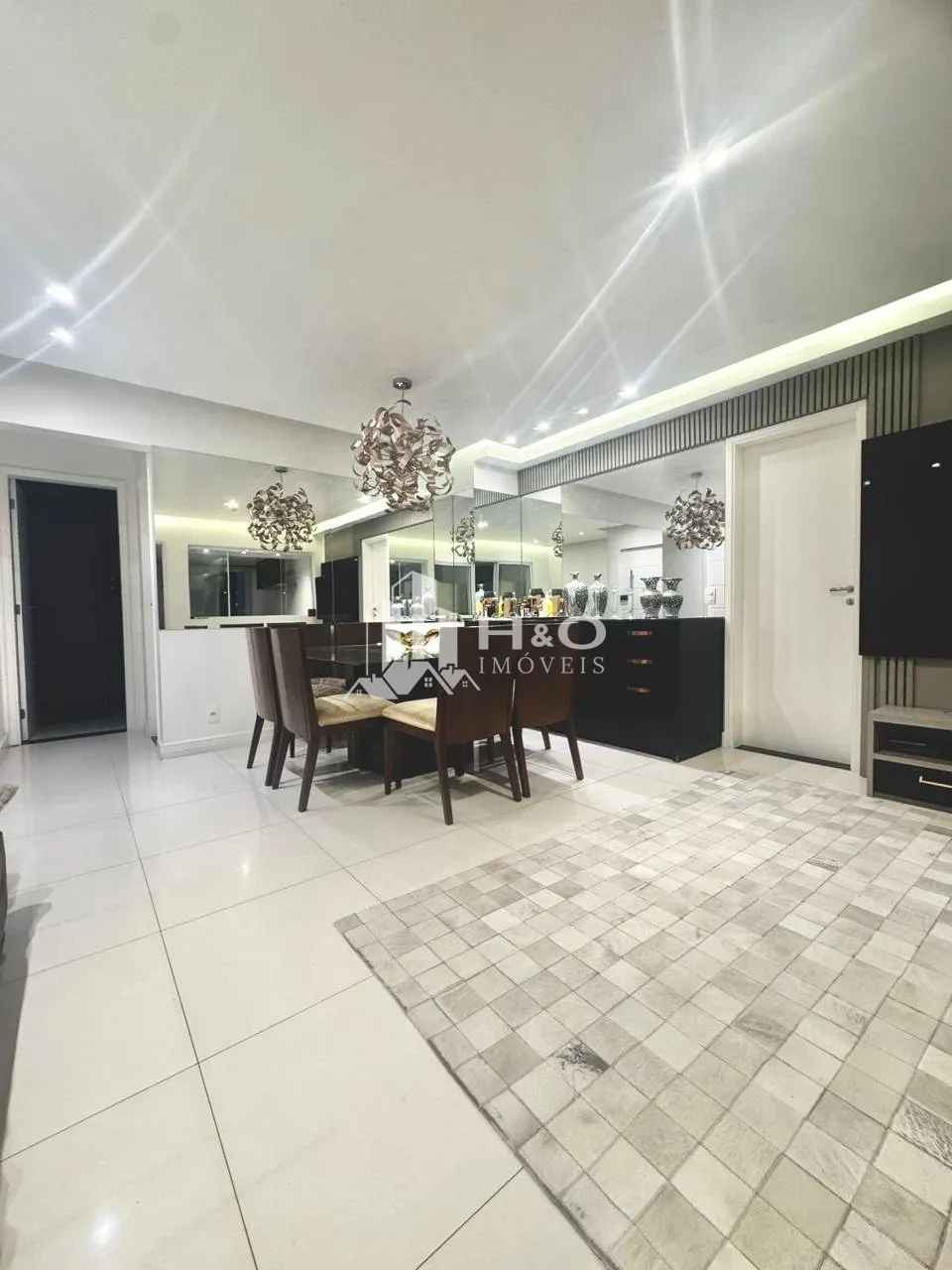 Imagem Apartamento Reformado à Venda no Tatuapé com 3 Dormitórios 1 Suíte Varanda Gourmet e 2 Vagas de Garagem