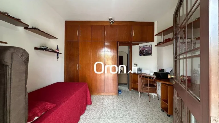 Imagem Sobrado à venda, 414 m² por R$ 1.350.000,00 - Setor Leste Vila Nova - Goiânia/GO