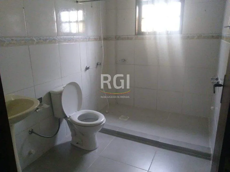 Imagem Casa para Venda - 200m², 4 dormitórios, sendo 1 suites, 3 vagas - Sarandí