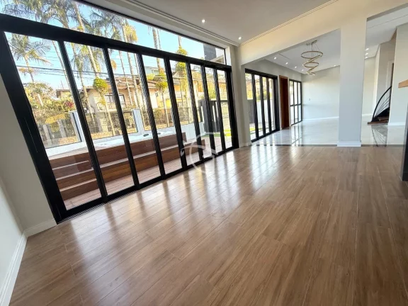 Imagem Casa à venda no Bairro Floresta em Joinville, por 980 mil