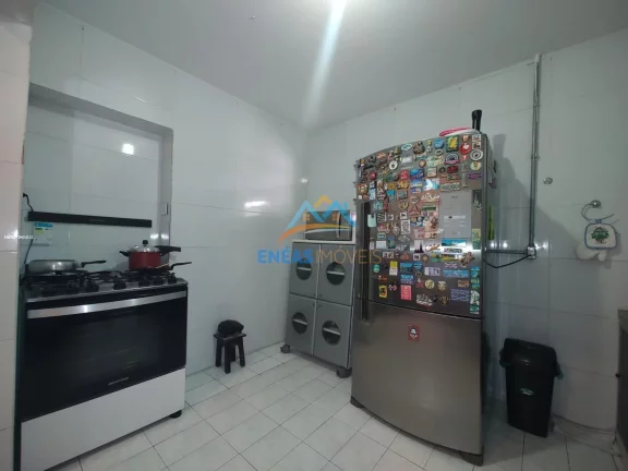 Imagem Casa para Venda em Recife, Prado, 5 dormitórios, 3 banheiros, 1 vaga
