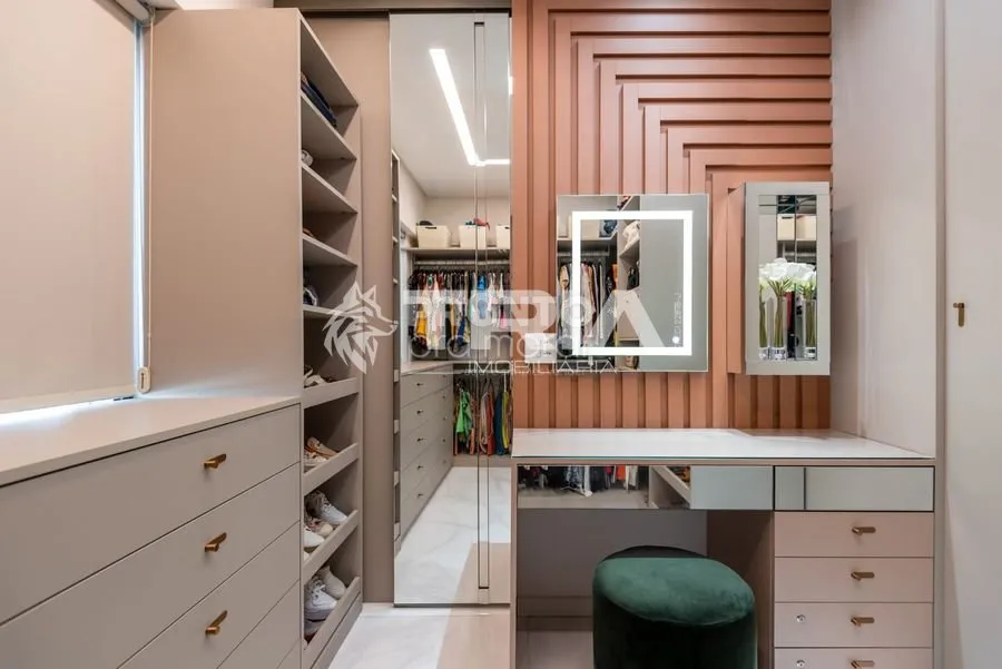Imagem Apartamento de 4 quartos, 182m² no bairro Casa Forte, em Recife