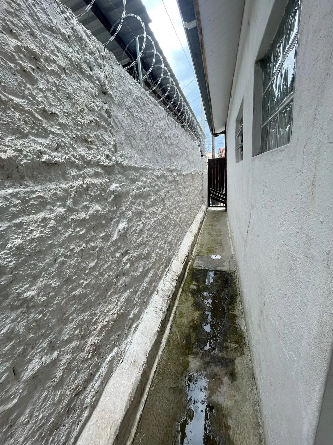 Imagem Casa à venda 2 Quartos, 1 Vaga, 300M², Água Preta, Pindamonhangaba - SP