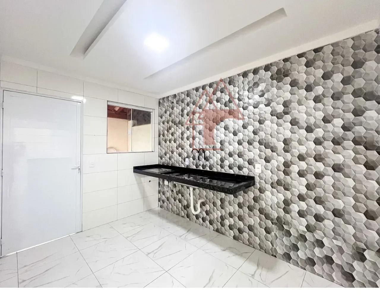 Imagem Casa com 2 Quartos à Venda, 45 m² em Esmeralda - Praia Grande