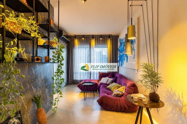 Imagem Cobertura duplex mobilhad para venda com 108 metros quadrados com 1 quarto em Cambuí - Campinas - SP