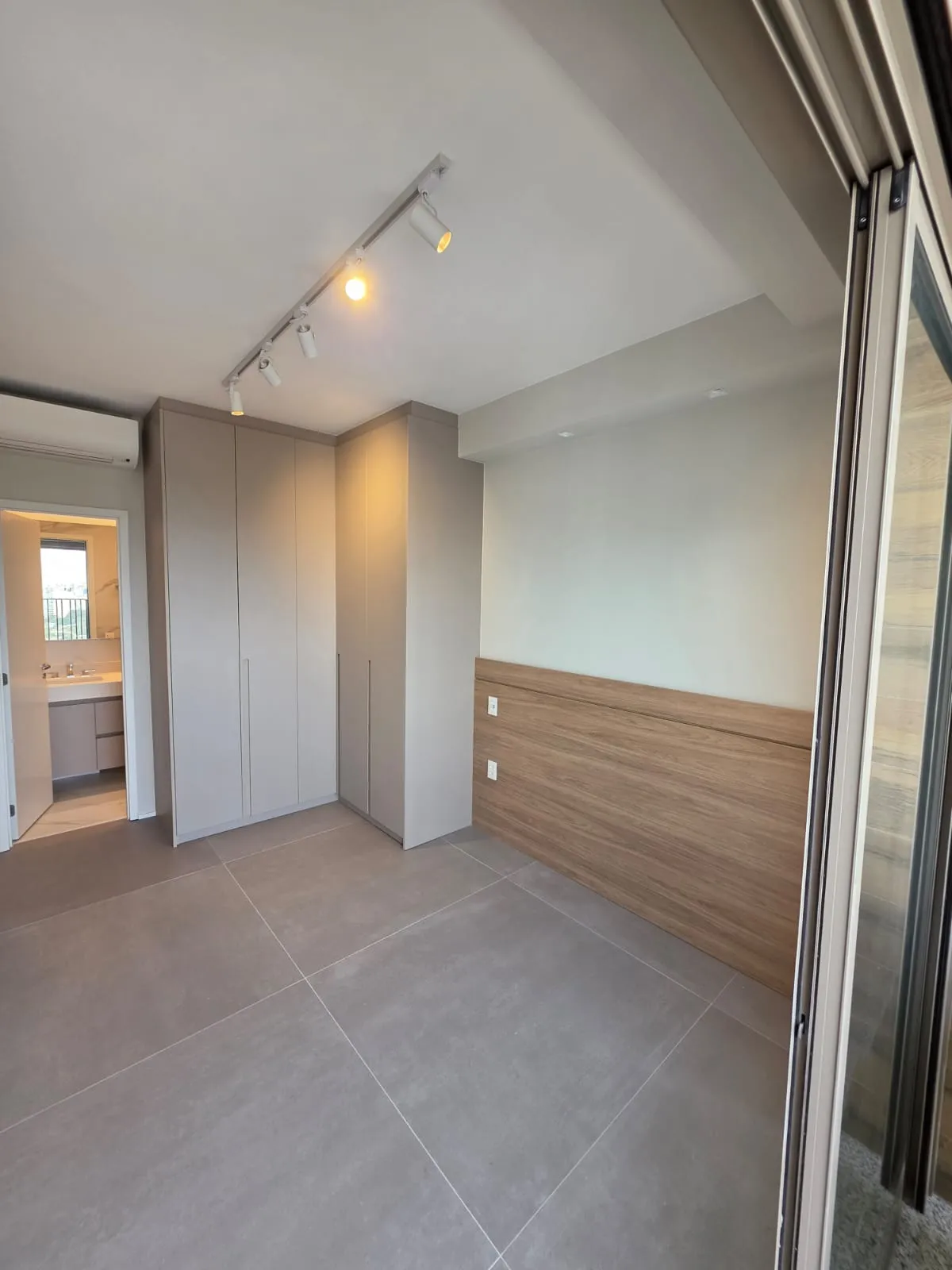 Imagem Apartamento para locação em Pinheiros com 2 quartos, sendo 1 suíte, 71m2