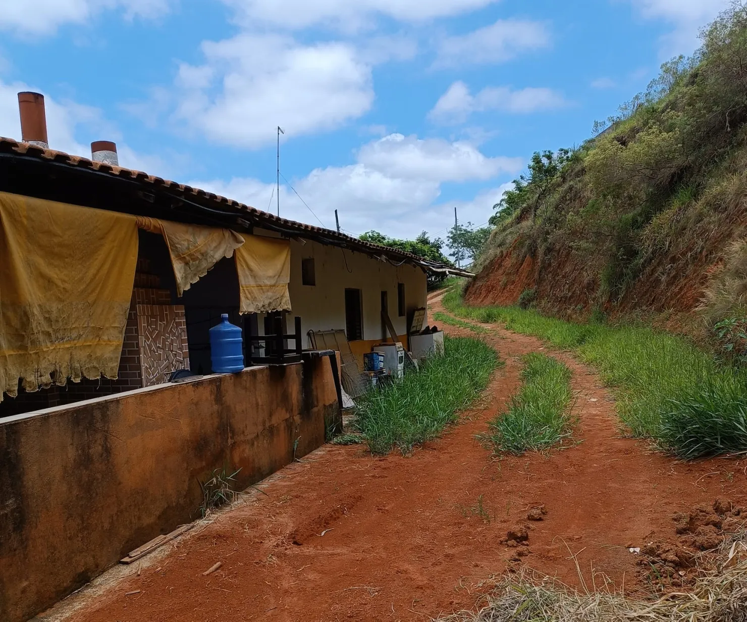 Imagem Casa à venda 3 Suites, 15 Vagas, 2000M², Bonfim, Aparecida - SP