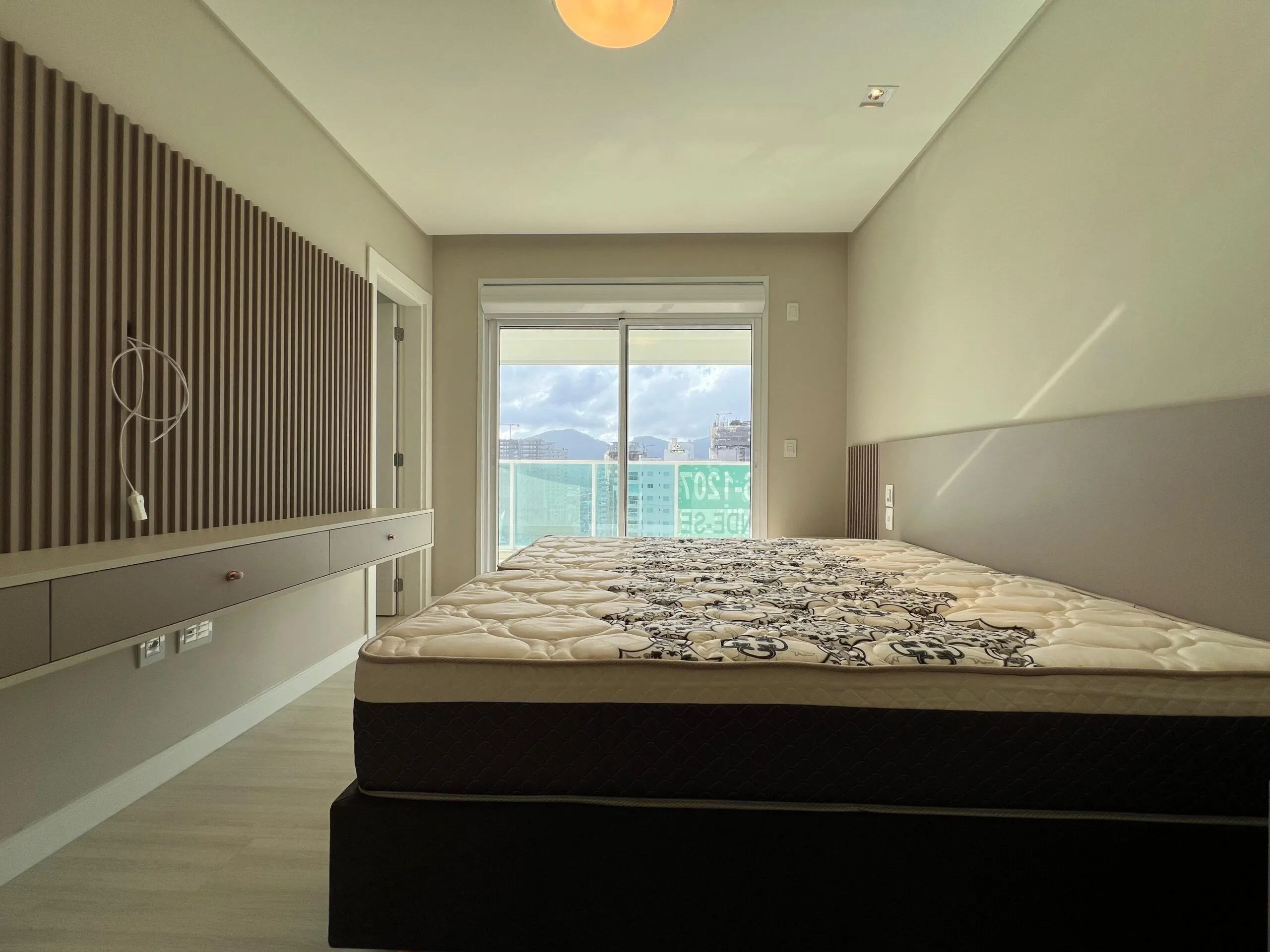 Imagem Apartamento com vista para o mar à venda com 138.38m2 por R$ 3.490.000,00