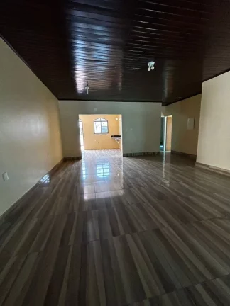 Foto do imóvel Excelente casa no Manoa , pronta para ser financiada, casa com cômodos espaçosos, sendo 4 dormitórios sendo duas suítes e demais dependências