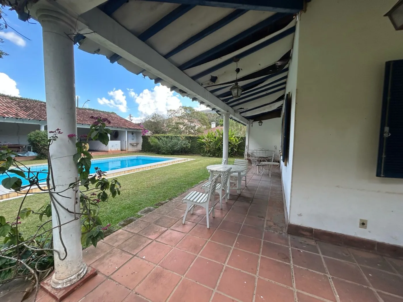 Imagem Casa para Venda em Petrópolis / RJ no bairro Nogueira
